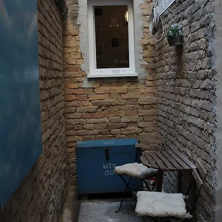 Bpr Wolf With Terrace Apartment